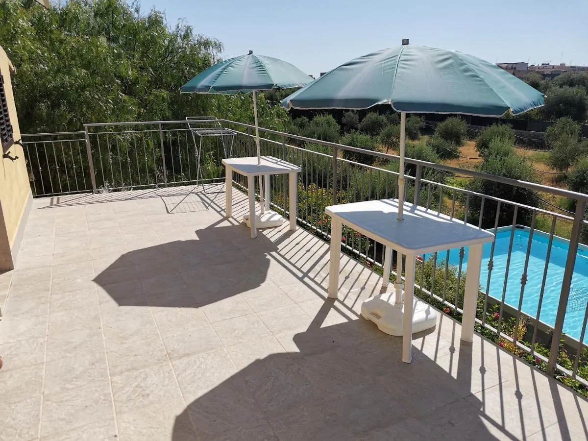 Villa Sole - Finaiti - Appartamento Per Turisti Floridia 0*,
