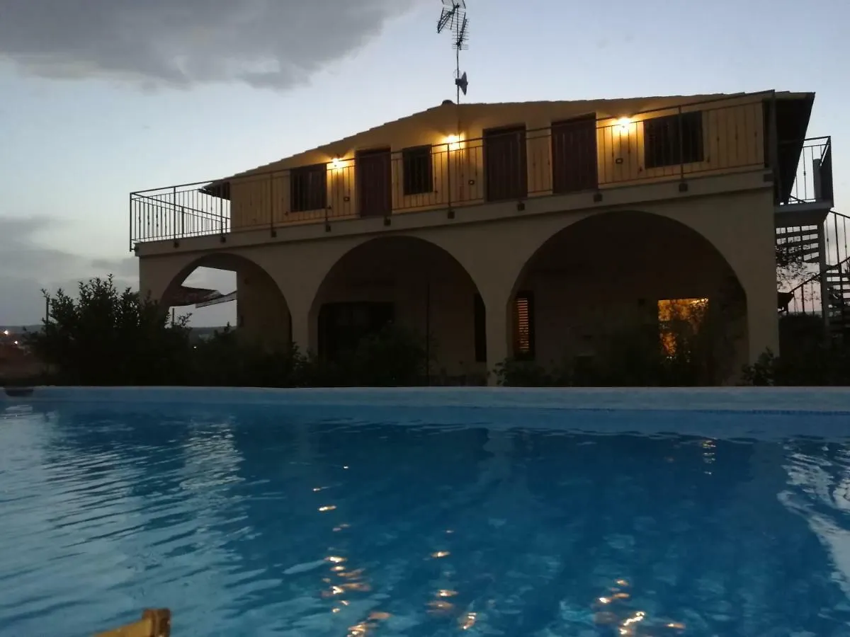Villa Sole - Finaiti - Appartamento Per Turisti Floridia Holiday home