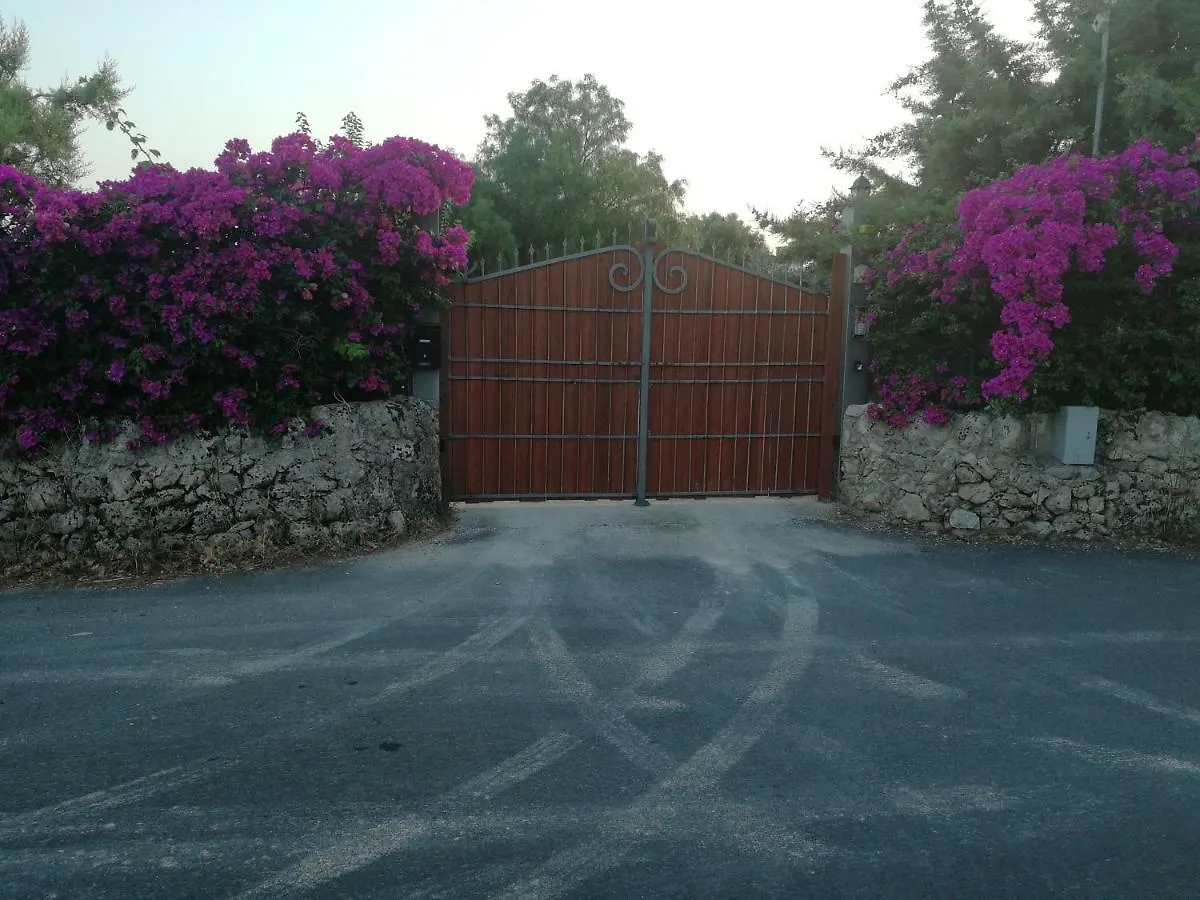 Villa Sole - Finaiti - Appartamento Per Turisti Floridia Holiday home